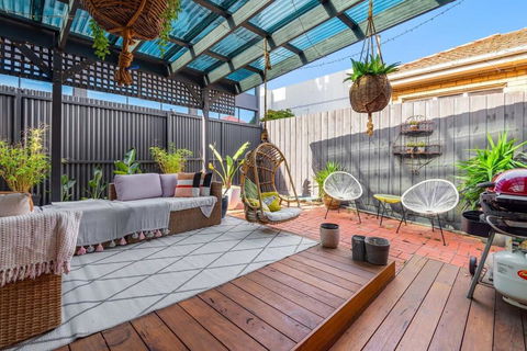 Refined 2-Bed House With A Charming Courtyard - Sydney Tourism 1