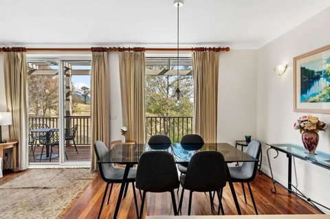 Refreshing Valley Escape - Sydney Tourism 1