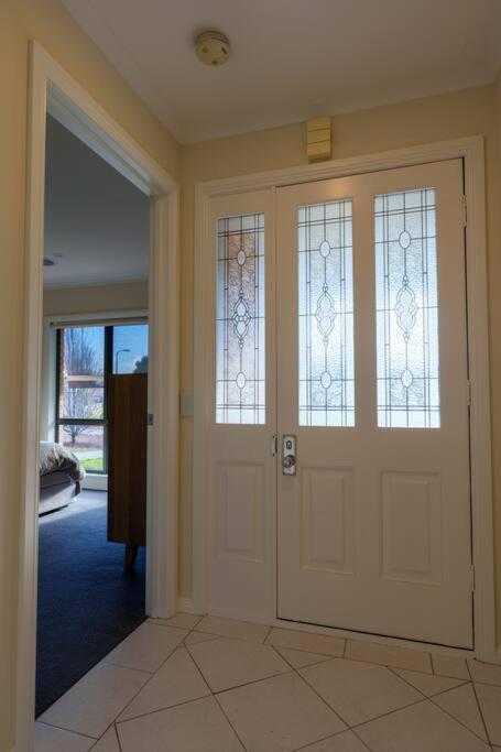 Relaxing 3bd In Tranquil Setting - Sydney Tourism 3