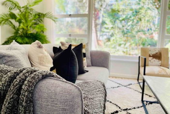 Renovated Charming & Cozy House (Walk To Station) with Sydney Tourism