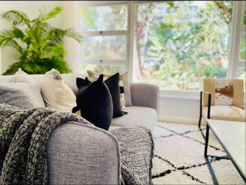 Renovated Charming & Cozy House (Walk To Station) - Sydney Tourism 1