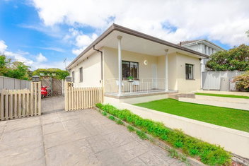 Renovated Vocation Home In Concord with Sydney Tourism