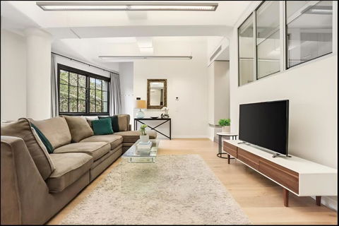 Renovated Warehouse Conversion In Heart Of Sydney - Sydney Tourism 1