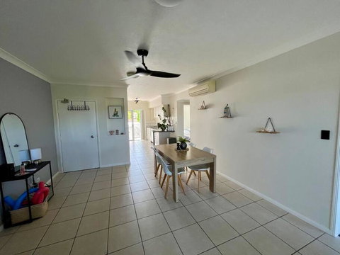 Resort Style Holiday Unit - Sydney Tourism 3