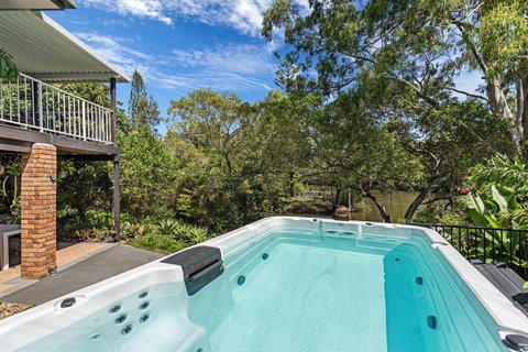Riverfront Oasis In Elanora - Sydney Tourism 0