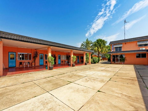 Riviera Motel Bundaberg - Sydney Tourism 1