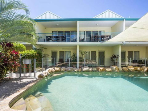 SAILS 9 Beachfront Getaway Horseshoe Bay - Sydney Tourism 0