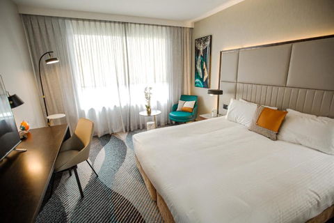 Royal Pacific Hotel - Sydney Tourism 1