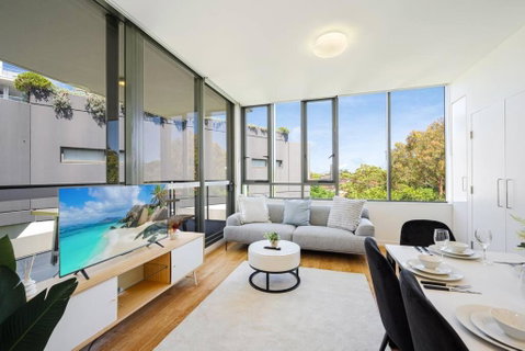 Rosebery Near Airport & Train & Shops - Sydney Tourism 0