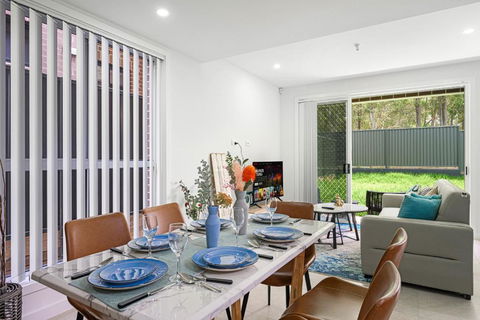 Rousehill 5Br With Pool Near Shopping Centre&Train - Sydney Tourism 1