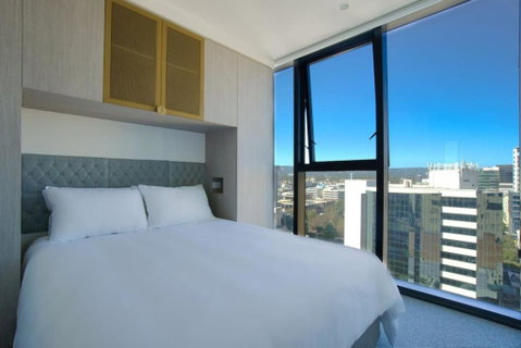 Rundle Retreat - 2BR Apartment With Stunning Views - Sydney Tourism 1