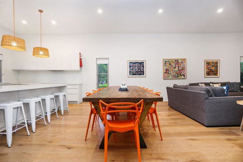Russell Street Retreat - Sydney Tourism 3