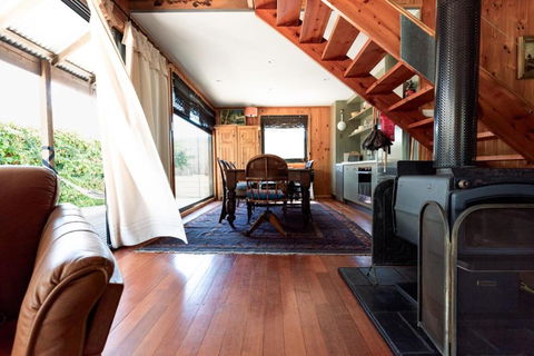 Rustic Barn By The Bay - Sydney Tourism 0