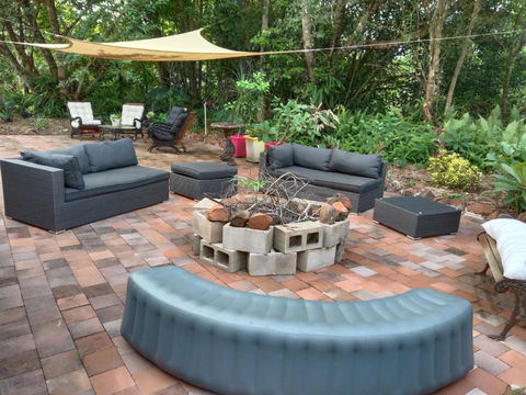 Rustic Retreat - Sydney Tourism 3