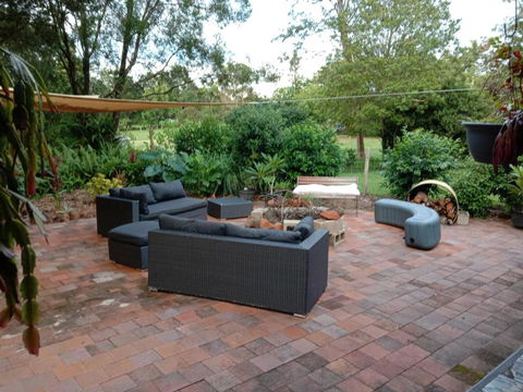 Rustic Retreat - Sydney Tourism 2