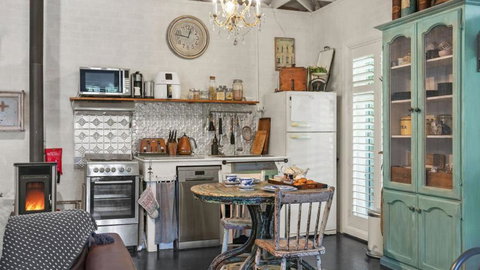 Saint Eloi Le Studio - Sydney Tourism 1