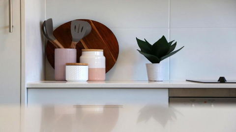 Salt Life Short Walk To Beach, Shops Cafes Accom Holidays - Sydney Tourism 2