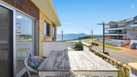 Salt Life Short Walk To Beach, Shops Cafes Accom Holidays - Sydney Tourism 0