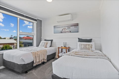 SALTAIR Beach House Right In Town - Sydney Tourism 2