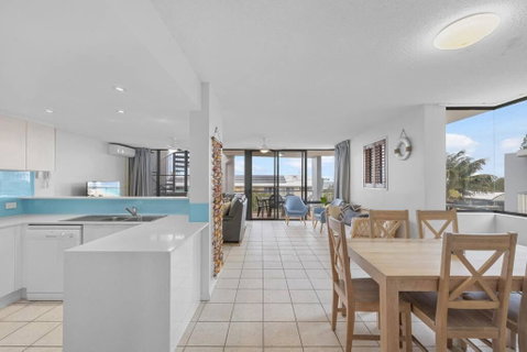 Salty Breeze - Rooftop Terrace & Jacuzzi - Sydney Tourism 1