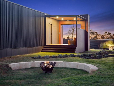 Samphire Chalet Peppermint - Sydney Tourism 3