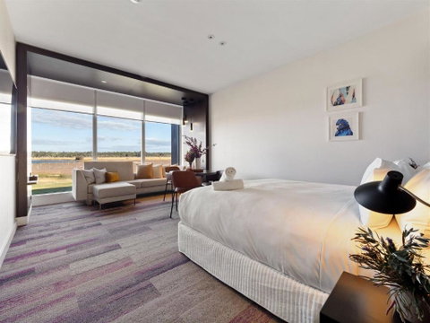 Samphire Chalet Tuart - Sydney Tourism 3