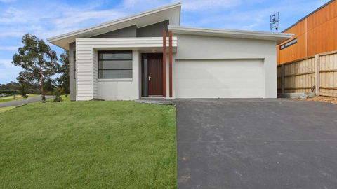 Sams House - Sydney Tourism 0