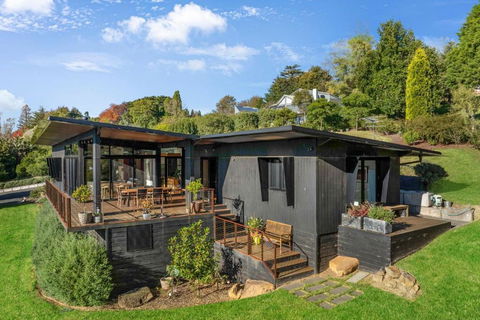 Sanctuaire, Southern Highlands - Sydney Tourism 0