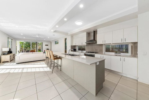 Sand And Sea Beach House - Sydney Tourism 3