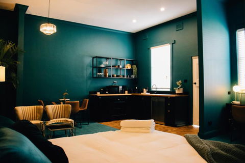 Rooms Of Renown - The Enterprise Suite - Sydney Tourism 2