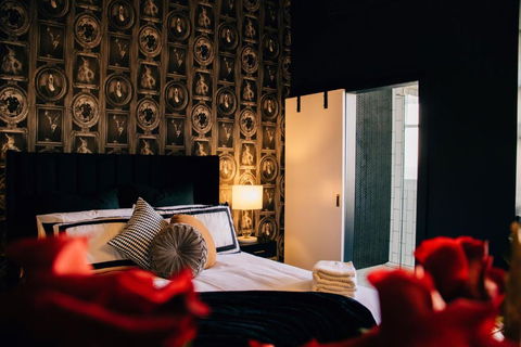 Rooms Of Renown - The Panaretto Parlour - Sydney Tourism 1