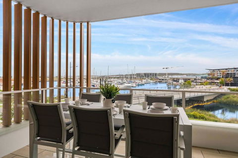 Sailview Escape - A Tranquil Marina Hideaway - Sydney Tourism 3