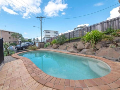 Sandalwood Unit 1 66 Lower Gay Tce - Sydney Tourism 3