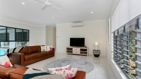 Sandcastles - Palm Cove - Sydney Tourism 3