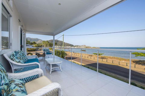 Sandy Decks - Sydney Tourism 0