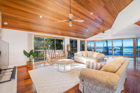 Seascape @ 19 Pindari - Privacy, Space, Views - Sydney Tourism 2