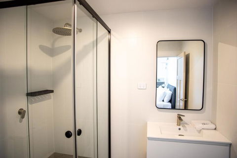 The Albion Hotel - Sydney Tourism 1