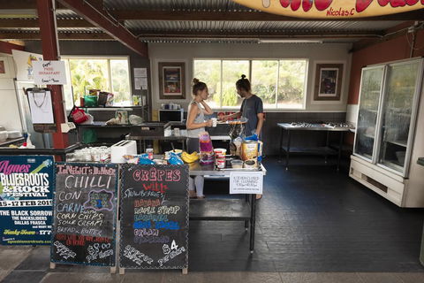 Beachside 1770 YHA - Sydney Tourism 3