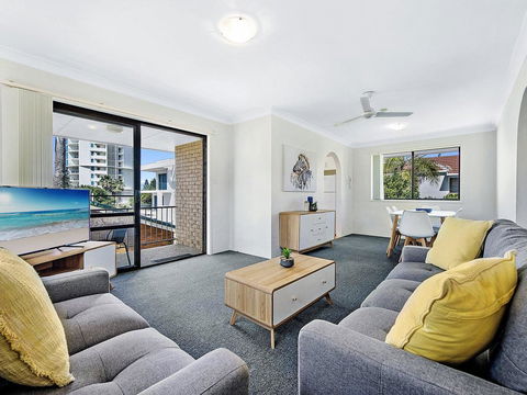Beachside Delight Near Convention Centre - Sydney Tourism 1