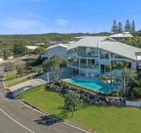 Beachside luxury Sunrise Beach - Sydney Tourism