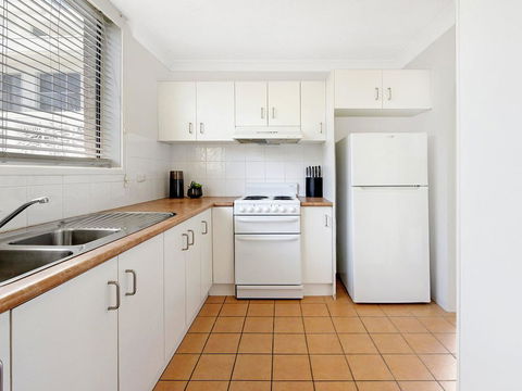 Beachside Unit Near Convention Centre - Sydney Tourism 1