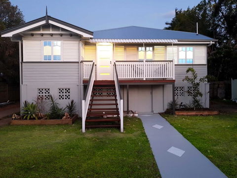 Beautiful Queenslander - Sydney Tourism 0