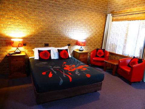 Beechworth Carriage Motor Inn - Sydney Tourism 3