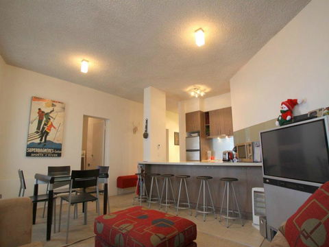 Beehive 18 - Sydney Tourism 3