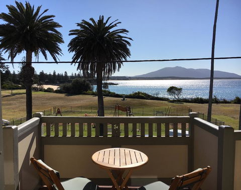 Bermagui Beach Hotel - Sydney Tourism 0