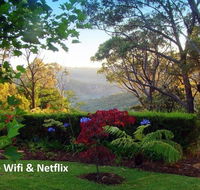 Black Cockatoo Retreat - Sydney Tourism