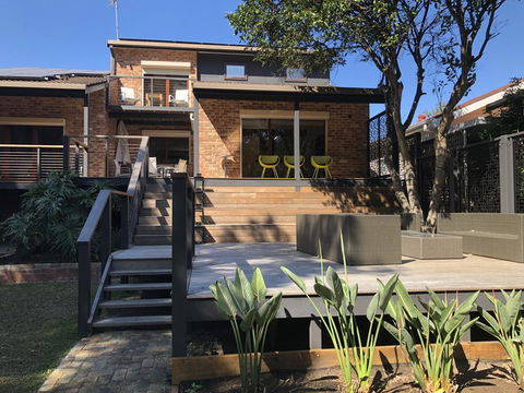 Blue Pearl - Sydney Tourism 1