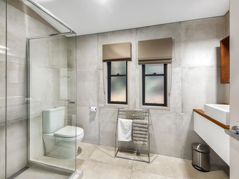 Blue Summit Cottages - Sydney Tourism 2