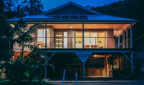 Blue Vogue Combo @ 192 Boomerang Drive - Sydney Tourism 1