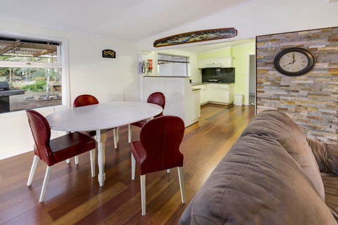 Bluff View River House - Stunning Riverfront - Sydney Tourism 2